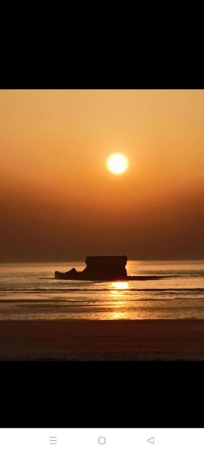 100 Metres De La Plage De Sable Fin 勒波泰勒 外观 照片